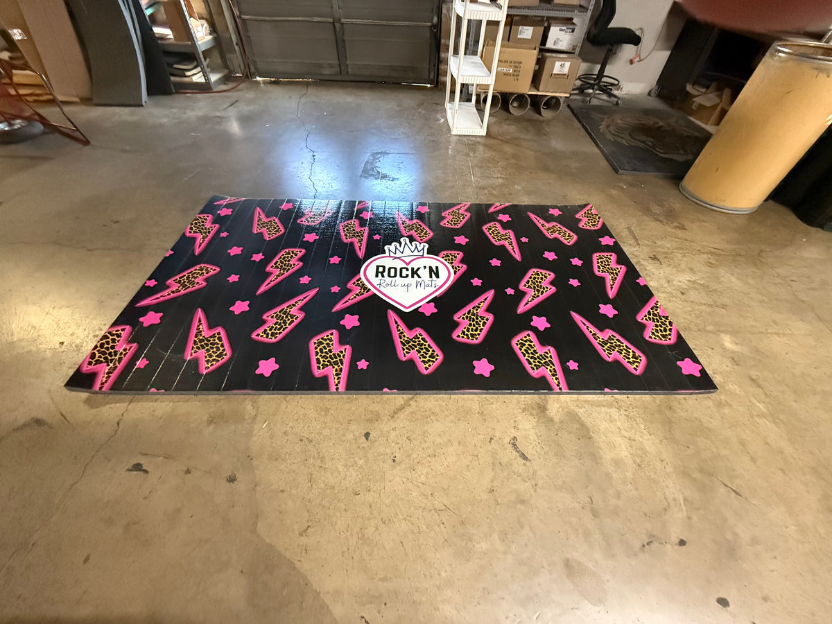 Flex 3 Wrestling Mat 5' x 9'  Black with Cheetah Bolt 1 Section