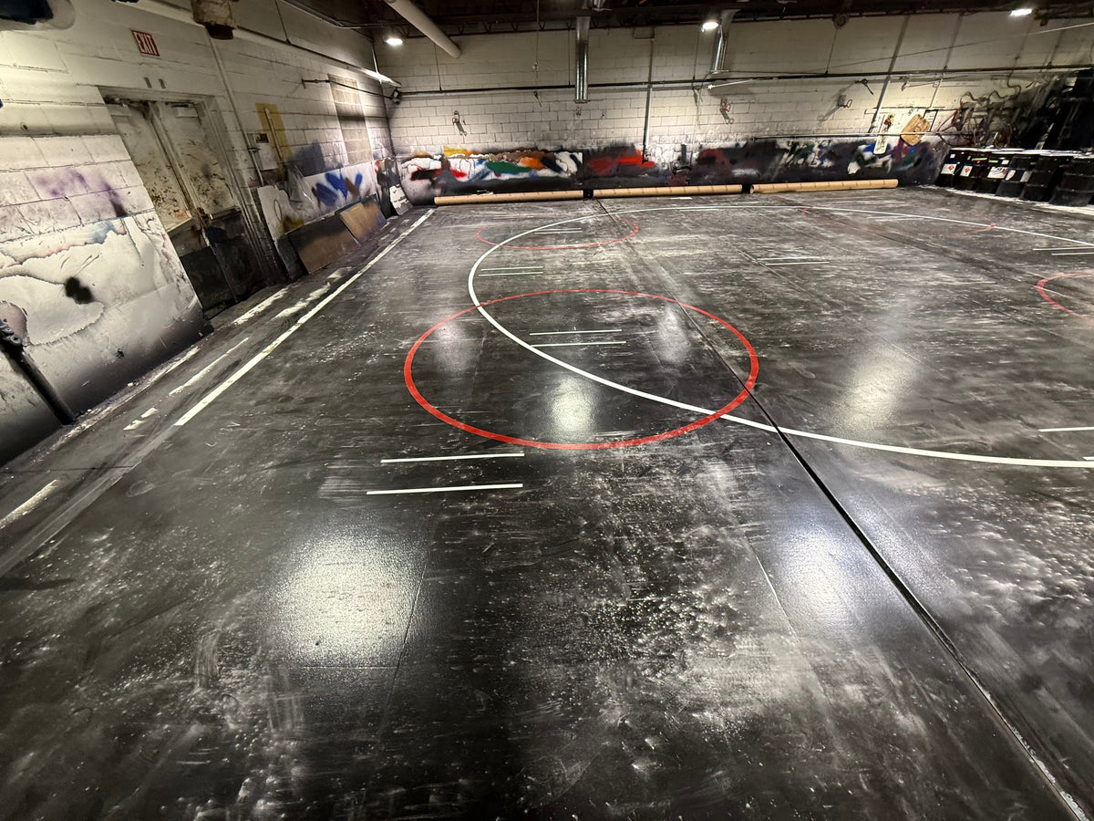 Classic 1.25" Thick 41'8" X 41' Black 3 Sections