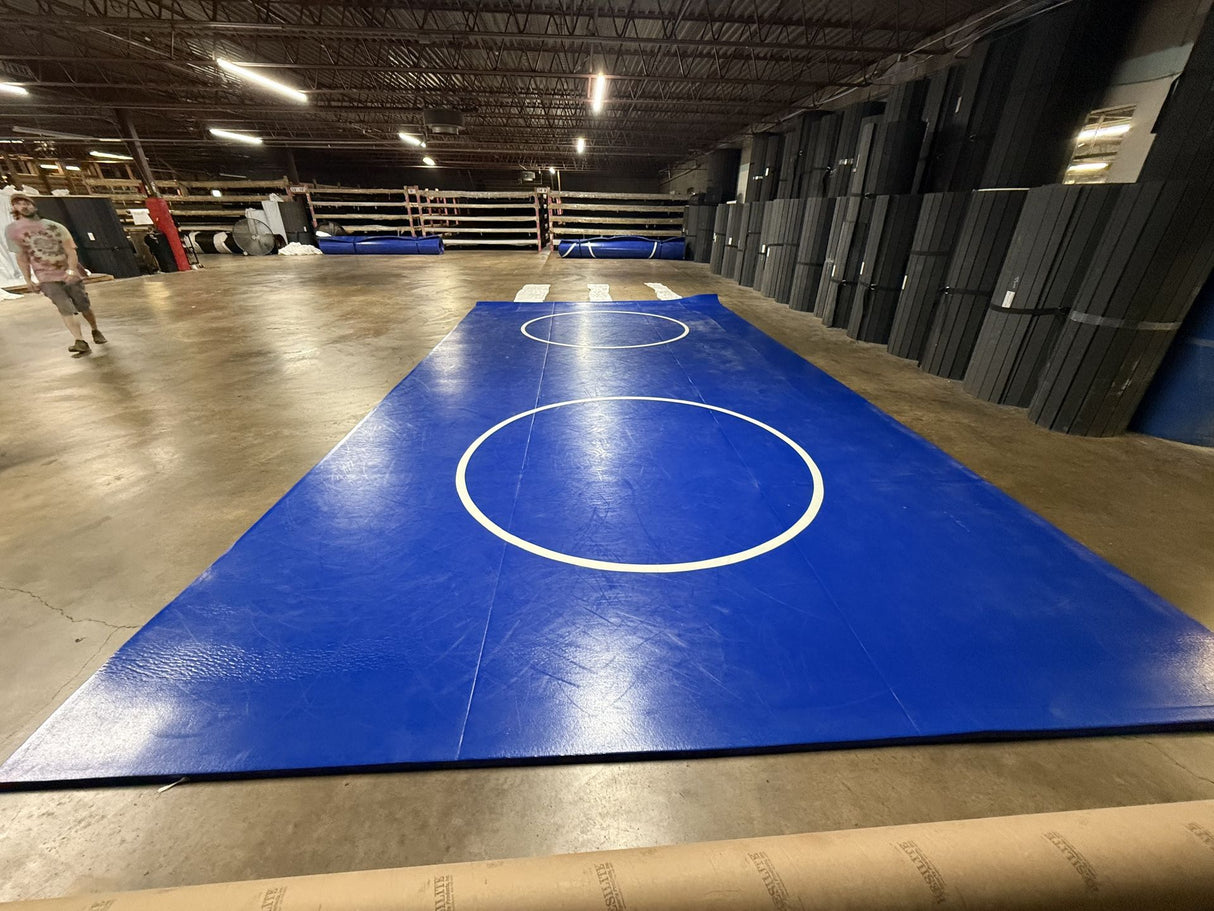 Classic Mat 15' x 28' Bright Blue With 2 10' White Circles