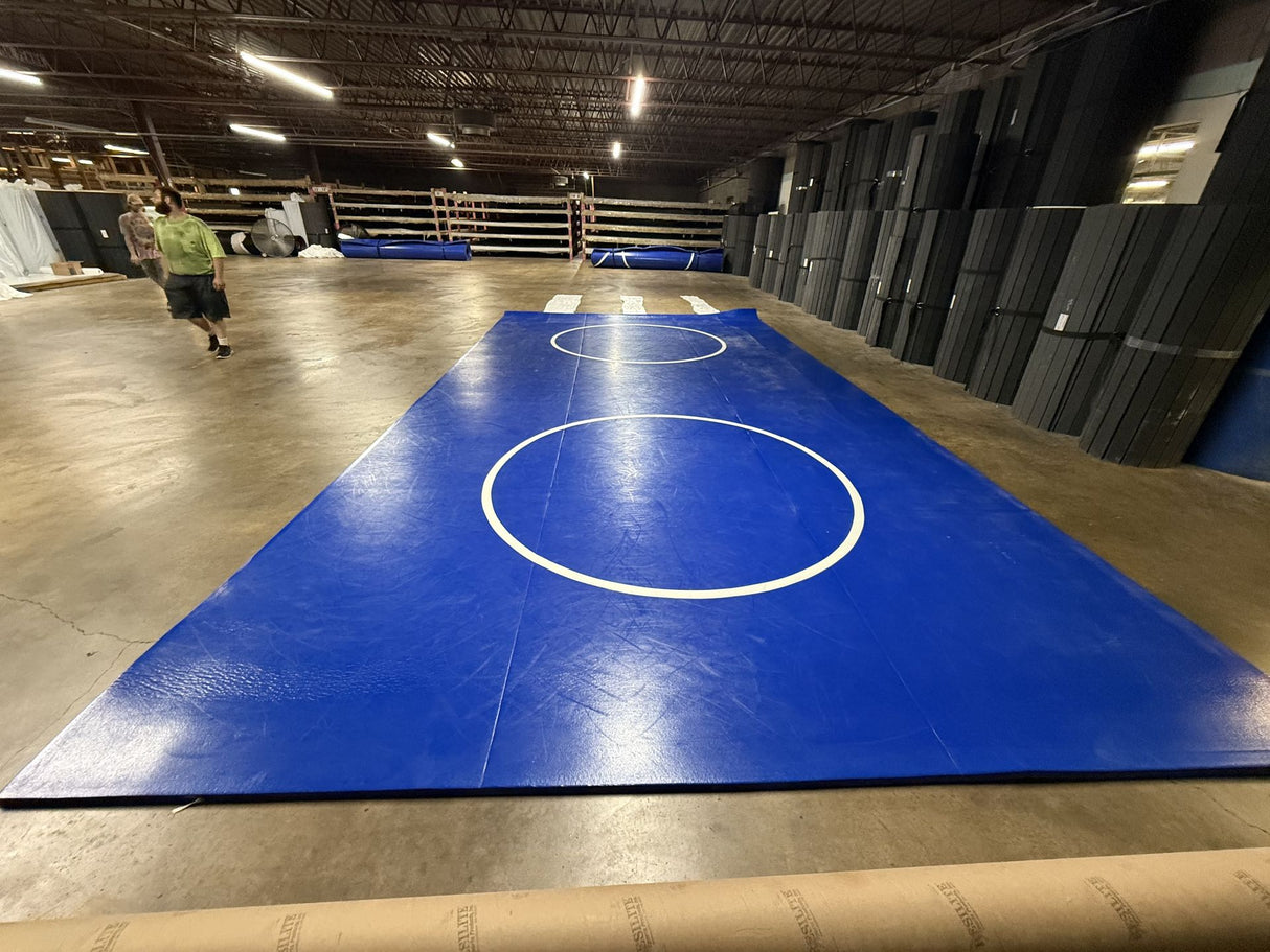 Classic Mat 15' x 28' Bright Blue With 2 10' White Circles