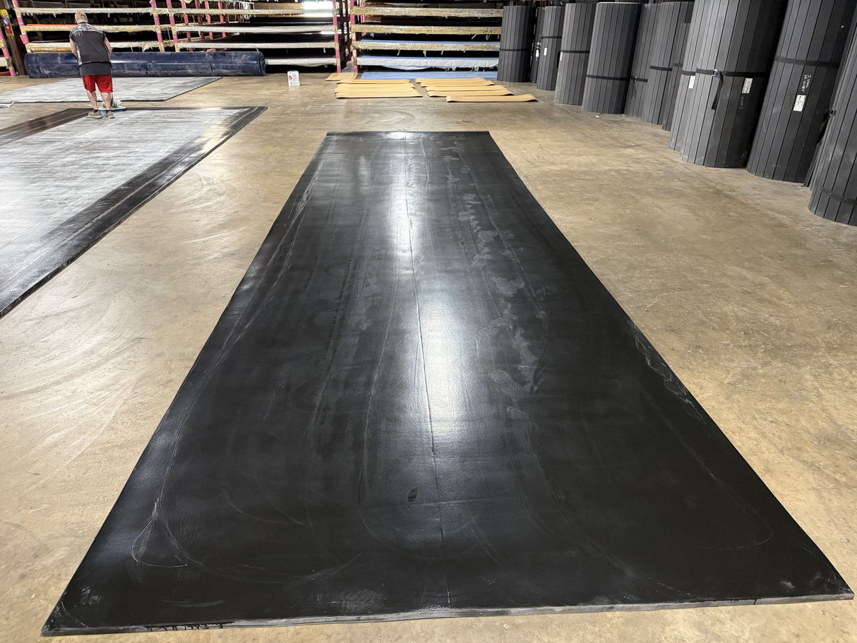 Classic Wrestling // Stretch Mat - 1 "thick  Classic Stretch Mat 28' x 8' x 1"- Black